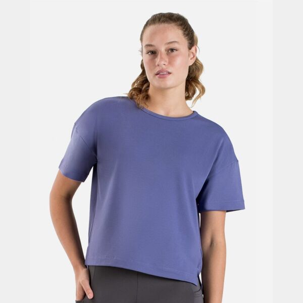 Women's Effortless T-Shirt Thumbnail